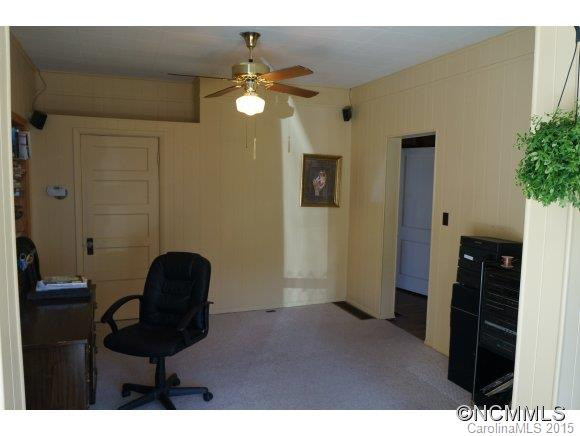 196 East French Broad Street - Photo 17