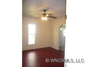 62 PARK SQ. - Photo 15