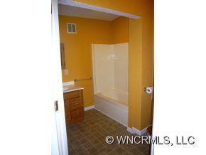 62 PARK SQ. - Photo 9