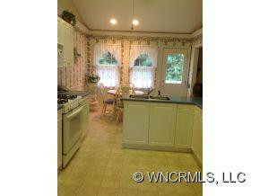 1048 Saddlebrook Drive - Photo 13