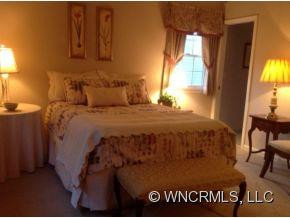 1048 Saddlebrook Drive - Photo 14