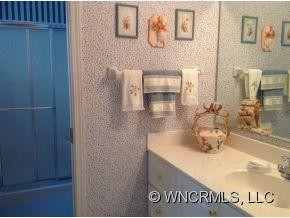 1048 Saddlebrook Drive - Photo 17