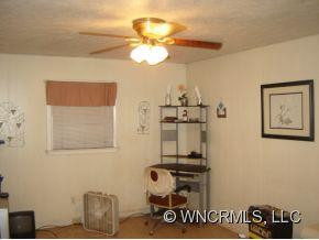 16 Willow Creek Dr - Photo 2