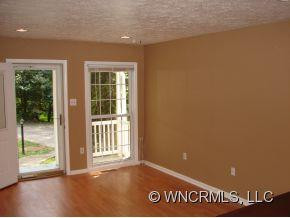 12 Southwicke Place - Photo 3