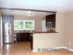 12 Southwicke Place - Photo 4