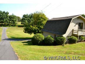 31 Lowe Drive - Photo 3