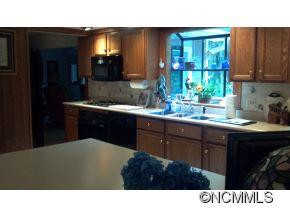 251 Clematis Lane - Photo 8