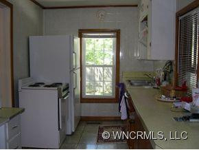 409 Newton Place - Photo 11
