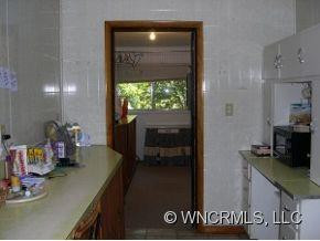 409 Newton Place - Photo 12