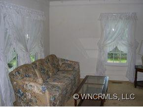 409 Newton Place - Photo 6