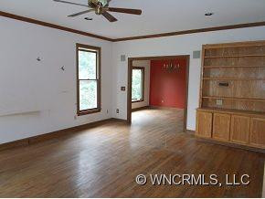 233 Tanglewood - Photo 2
