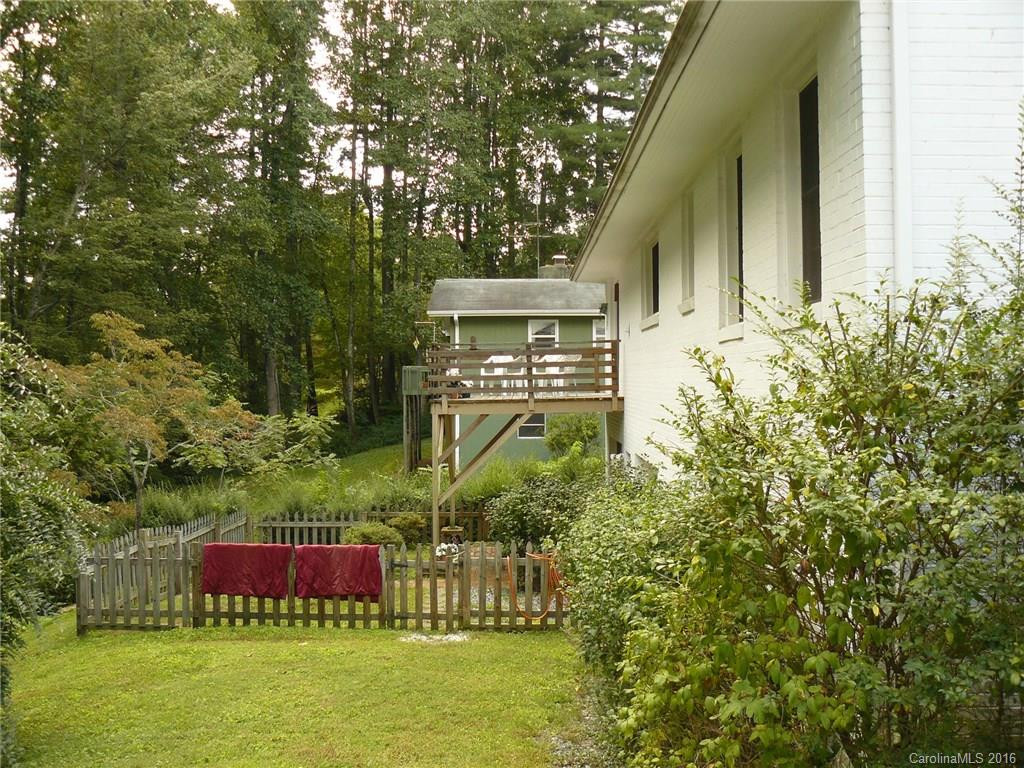 348 Park Ave - Photo 3