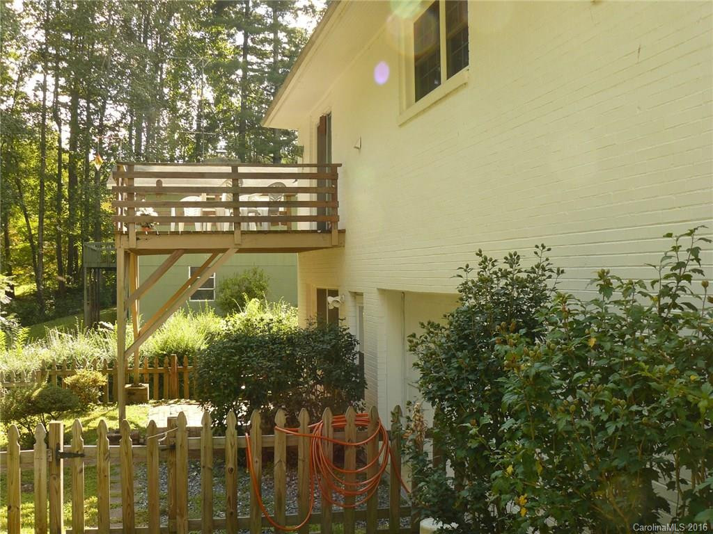 348 Park Ave - Photo 8