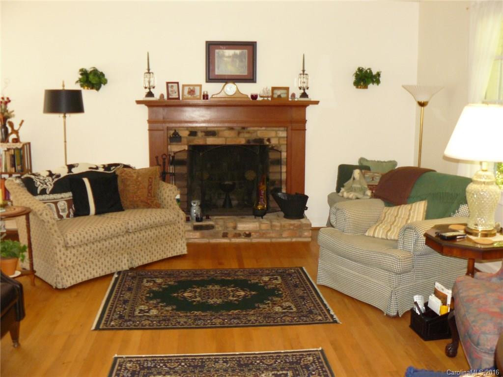348 Park Ave - Photo 9