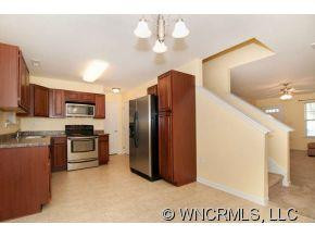 99 Thea Lane - Photo 8