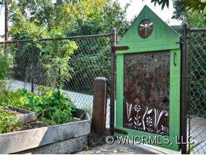38 MILDRED AVENUE - Photo 2