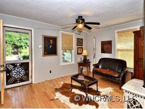 38 MILDRED AVENUE - Photo 3