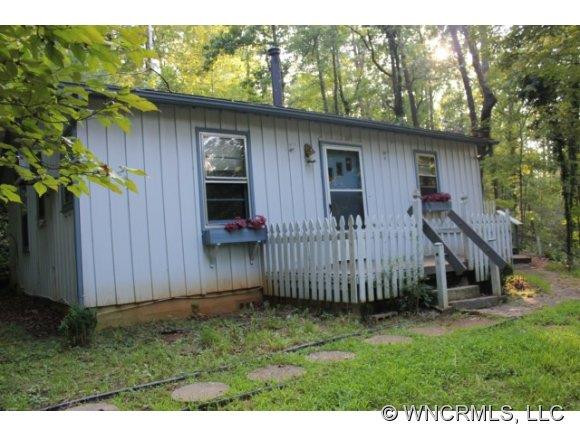 102 Spruce Hill