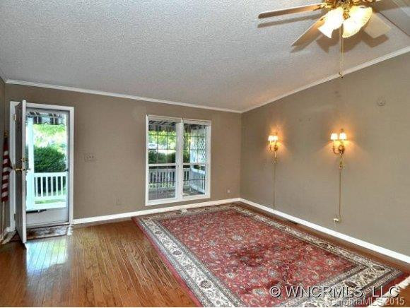 201 RIVERWIND DRIVE - Photo 4
