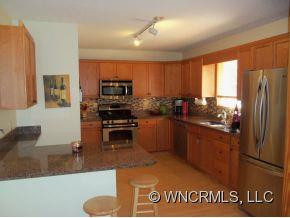 218 POPLAR DRIVE - Photo 2