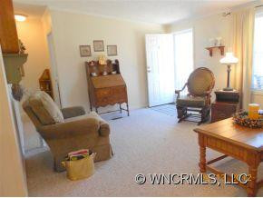 224 Riverwind Drive - Photo 3