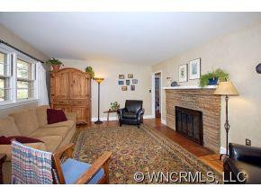 122 Kingsgate Road - Photo 2