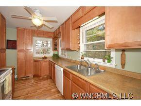 122 Kingsgate Road - Photo 5