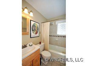 122 Kingsgate Road - Photo 7