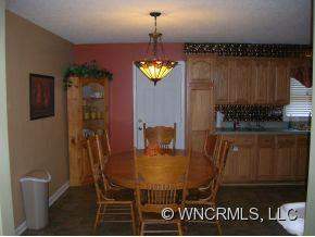 137 Cooley Drive - Photo 4