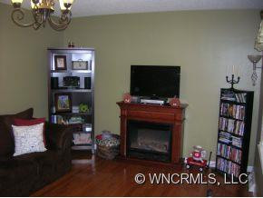 137 Cooley Drive - Photo 5
