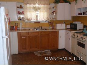 733 Third Avenue west - Photo 3
