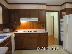 211 Balsam Road - Photo 8