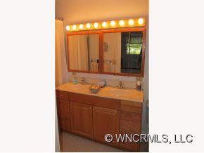 175 ROLLING GREEN DRIVE - Photo 10