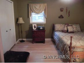 275 Edwards Street - Photo 16