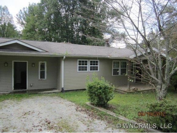 989 Lytle Road
