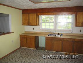989 Lytle Road - Photo 7