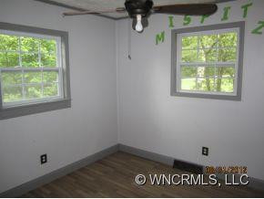 989 Lytle Road - Photo 9