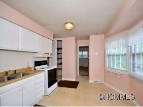 33 HILLENDALE ROAD - Photo 3