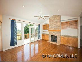 16 DEVONSHIRE DRIVE - Photo 5