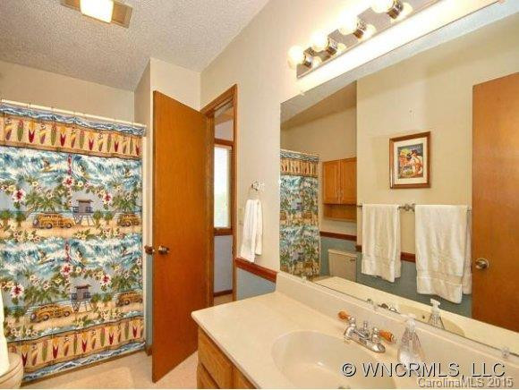 53 WHITE THORN DR - Photo 11