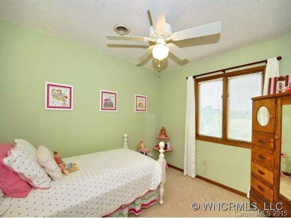 53 WHITE THORN DR - Photo 12