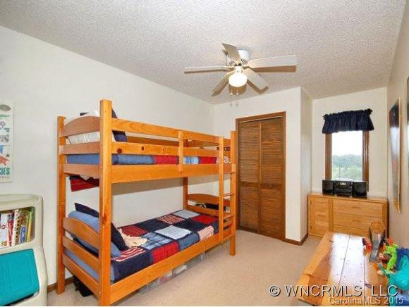 53 WHITE THORN DR - Photo 13