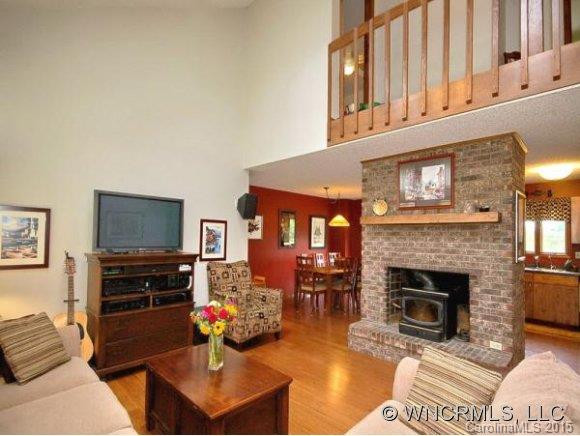 53 WHITE THORN DR - Photo 3