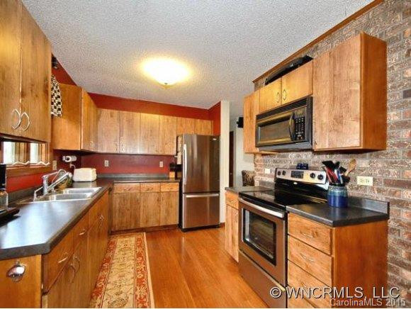 53 WHITE THORN DR - Photo 4