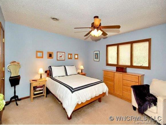 53 WHITE THORN DR - Photo 10