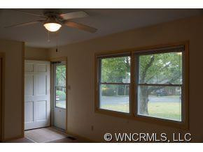 21 Clement Pl - Photo 2