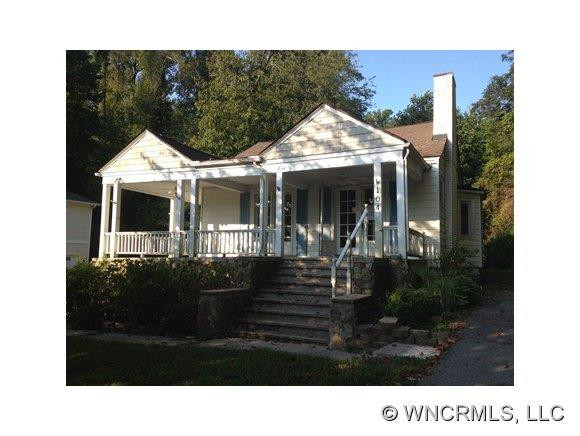 104 W Lake Avenue