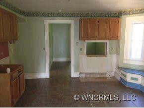 104 W Lake Avenue - Photo 3