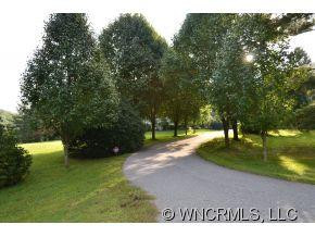 10 Bel Air Drive - Photo 2