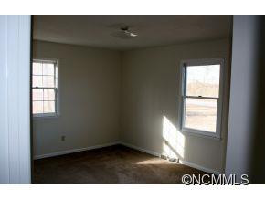 928 HUDLOW ROAD - Photo 11